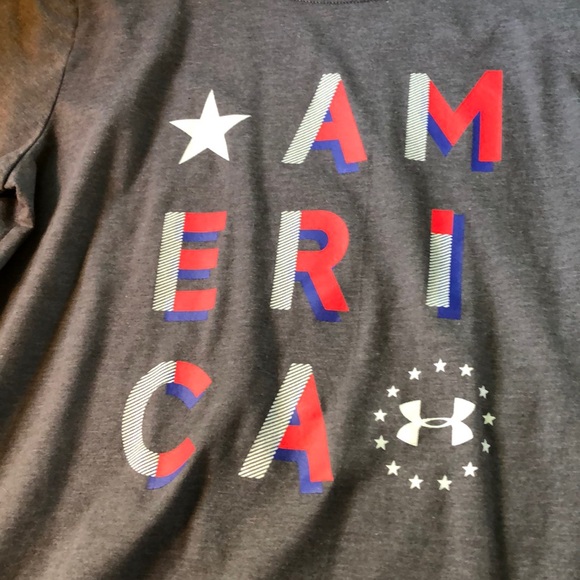 Ladies Under Armour graphic tee - Picture 2 of 3